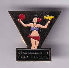 RARE PINS PIN'S .. GENDARMERIE
