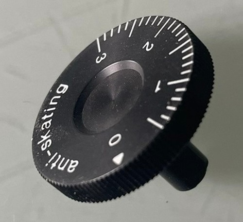Anti skating knob grundig - skating, ps