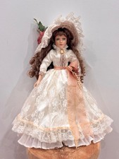 Superbe grande Poupée Collection VINTAGE en Porcelaine 