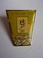 PIN'S 14 FEVRIER 1992 JEUX