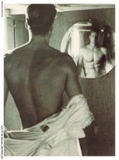 AUYP2-0103-NU-MASCULIN - L'homme se regardant dans le miroir