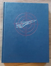 Livre Avions de  Guerre Le Combat Aérien Aujourd'hui  édition ATLAS 1987
