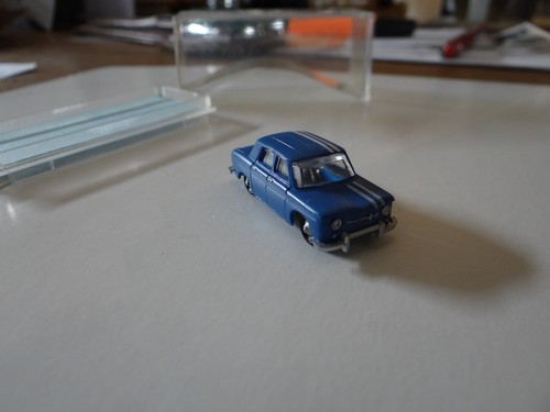 Miniature eko renault r8 - eko, 1/86