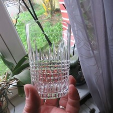1 verres gobelet  en cristal