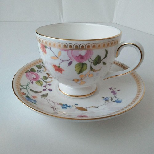 Ensemble tasse soucoupe - tasse,
