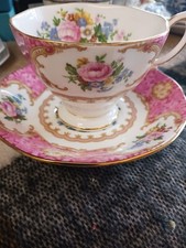 Tasse et sous-tasse Porcelaine vintage Royal Albert "Lady Carlyle" 1944