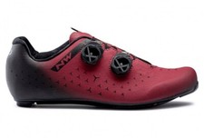 Chaussures Northwave Revolution 2 Plum / Black - Taille 44 1/2 - NEUF