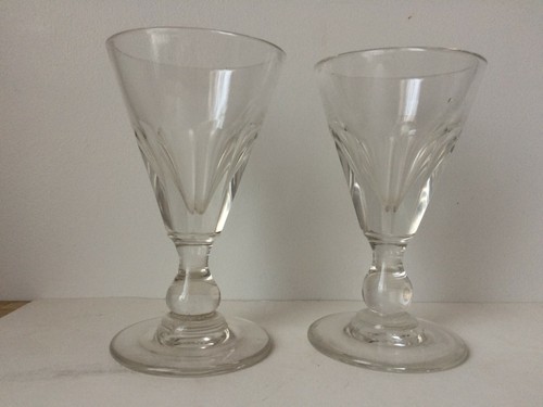 Anciens verres pied de - anciens,