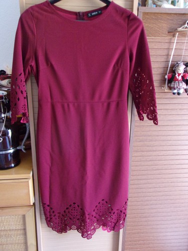 Robe droite bordeaux - , a