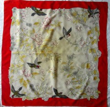 -GUCCI Foulard soie TBEG