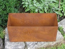 Jardinière en rouille noble