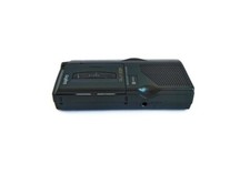 enregistreur vocal vintage Sanyo TRC-610M avec microcassette Sanyo MC-30 dans la