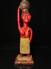 Ancienne statuette Africaine de l'ethnie Baoulé de Côte d'Ivoire .