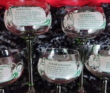 7 verres à vins d’Alsace.Cépages Alsacien .7 verres d'Alsace.7 Verres vintage.