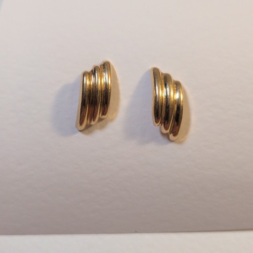 Vintage 18k solid - solid, yellow
