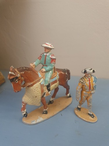 Jouet ancien figurines - ancien, quiralu
