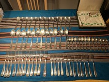 Ménagère 72 Pièces Couverts en métal Argenté de qualité avec poinçon