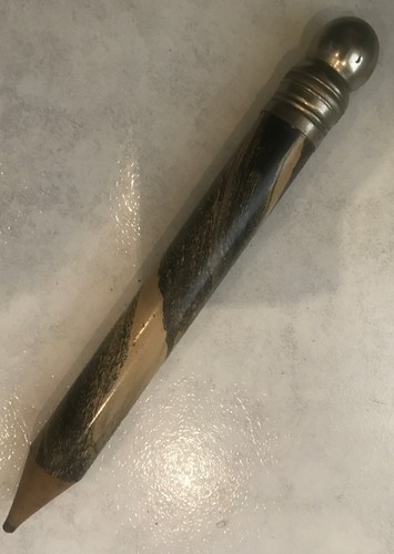 Ancien crayon geant - crayon,