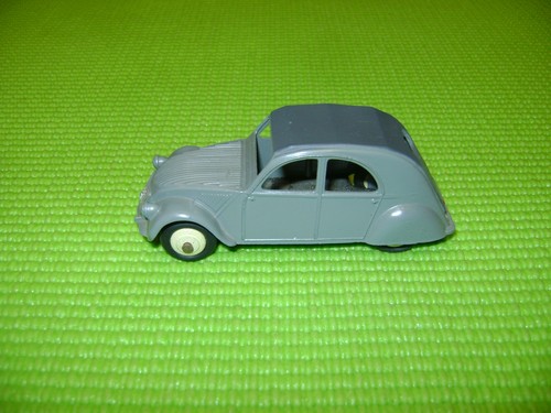 Dinky toys 24t citroen 2cv - dinky,