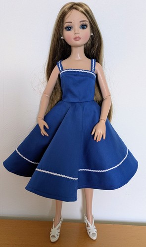 Robe jupon pour poupée - et,