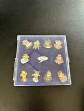 Lot de pin's caricature