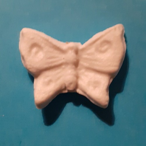 Feve ancienne beau papillon - feve,