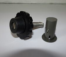 *** PIED D'ORIGINE AVANT REGLABLE A VIS LONGUE POUR PROJECTEUR RAYNOX S 505 ***