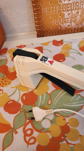 Ouvre boîte électrique - boîte,