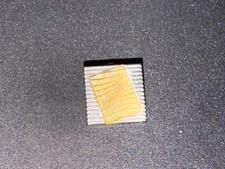 (AB) PINS BADGE ENAMEL VINTAGE ARTHUS BERTRAND JOLI MOTIF OR ET ARGENT