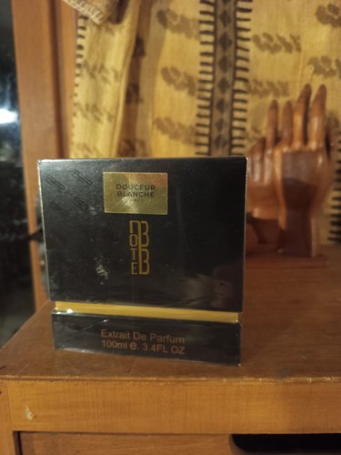 Parfum douceur blanche y - blanche, b.'y