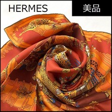 Écharpe carrée en soie