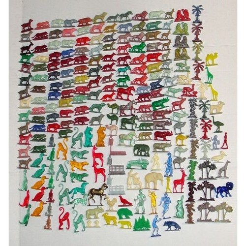 Gros lot 226 mini figurines - de,