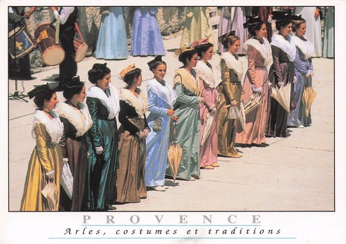 Arles costumes et - 13,