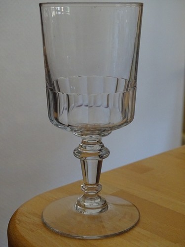 Portieux ancien verre eau - 1,