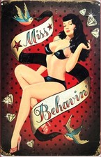 PLAQUE METAL BETTY PAGE/PIN-UP