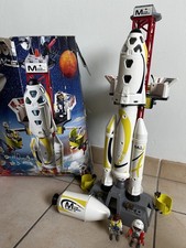 Fusée Mars Avec Sa Base De