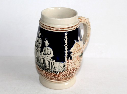 Jolie ancien grand chope - ancien, de