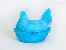 Bonbonnière en verre bleu scories poule française opaline poulet sur nid oeuf bol
