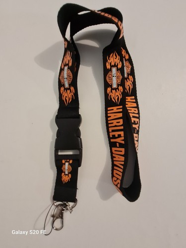 Cordon tour cou porte clef - tour,