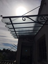 marquise en fer forgé ,modèle ancien en fer plein ,superbe