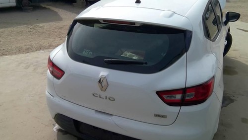 Malle hayon arriere renault - malle/hayon,