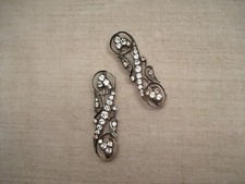 2  Passants/ Ornements de