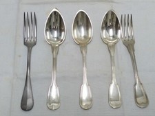 3 cuilleres et 2 fourchettes Christofle métal argenté dépareillées