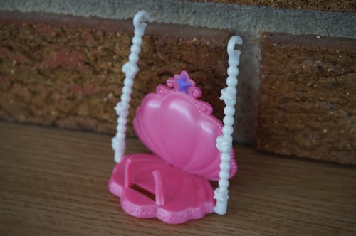 Ariel the little - little, polly