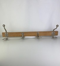 Sublime porte manteaux mural Vintage en bois avec 4 patères en fer 