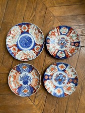 Quatre assiettes en porcelaine d'Imari, Japon ère Meiji XIXe XXe, décor pochoir
