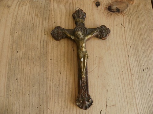 Christ ancien platre sur sa - en,