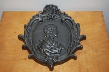 Bas relief , plaque en fer 