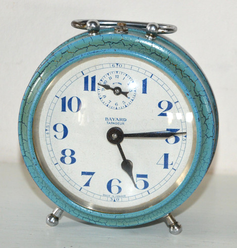 Ancien réveil mécanique - ancien,