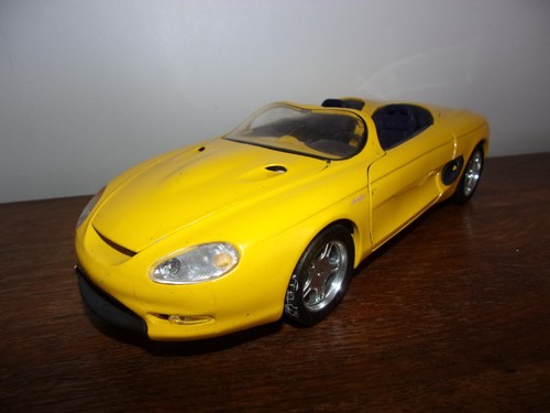 18eme maisto ford - 1/18,